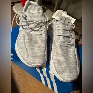 Adidas Swift Run 22 j Gray Knit Sneakers
